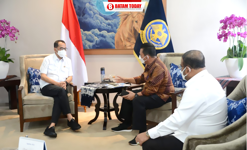 Gubernur Kepulauan Riau, H. Ansar Ahmad saat menemui Menteri Perhubungan RI, Budi Karya Sumadi